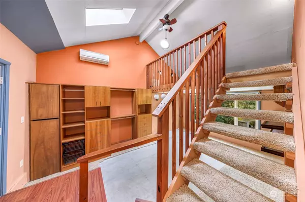 1758 Old Samish RD, Bellingham, WA 98229