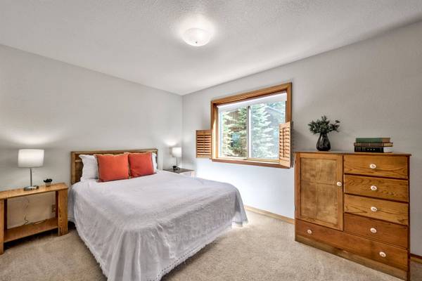 13751 Heidi Way, Truckee, CA 96161