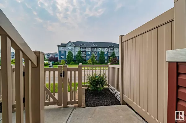 #12 2905 141 ST SW, Edmonton, AB T6W 3M4