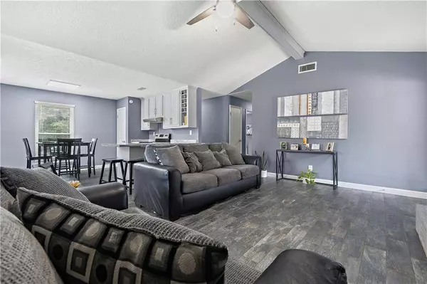 2000 Campfire DR, Semmes, AL 36575