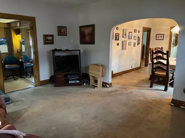 4 Highland Street, Calumet City, IL 60409