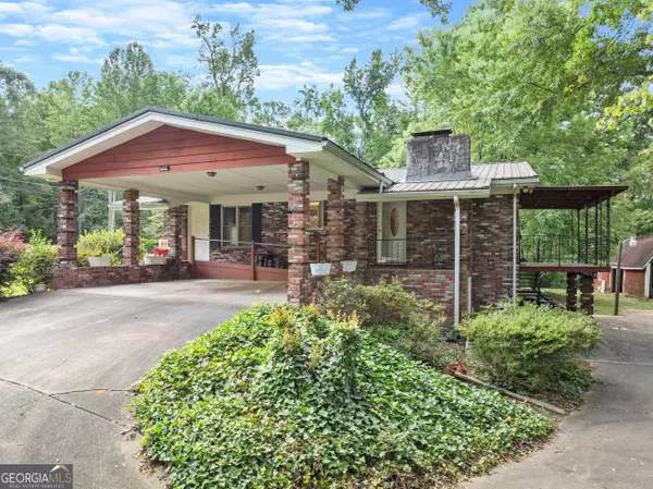 8140 Bennett LN, Gainesville, GA 30506