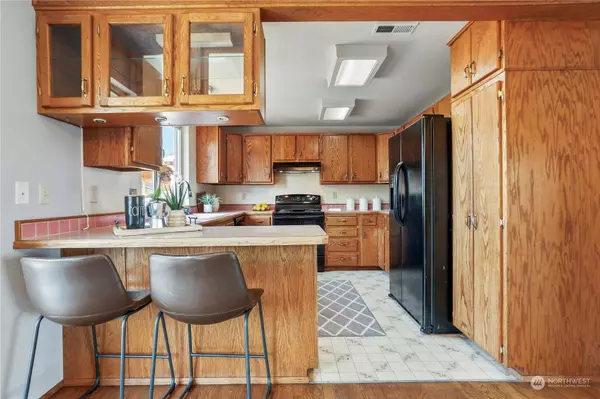 405 Clay ST, Auburn, WA 98001