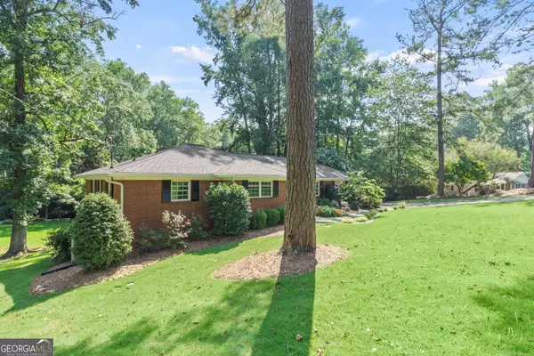 9 Mansour CIR, Newnan, GA 30263