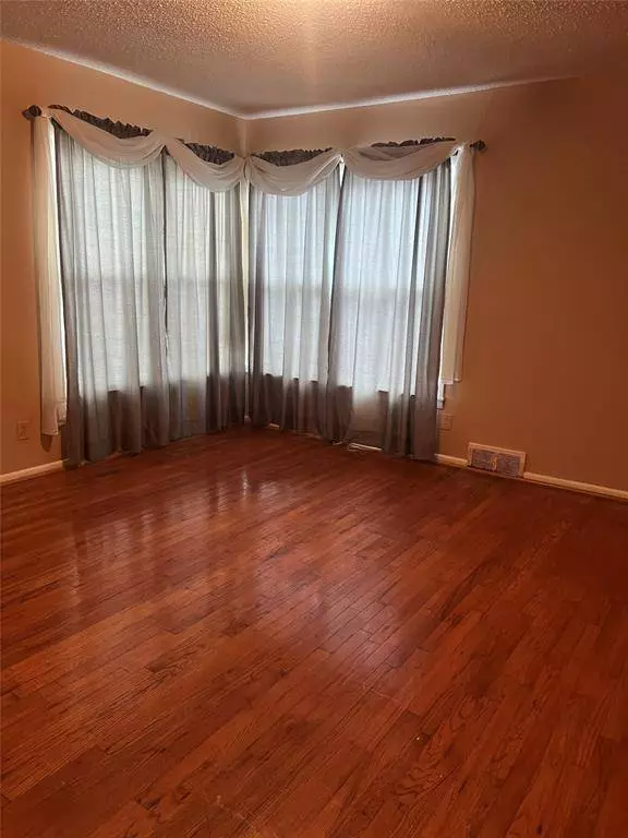 2420 Hillview Drive, Fort Worth, TX 76119