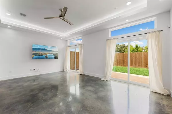 6619 Avenue S, Houston, TX 77011