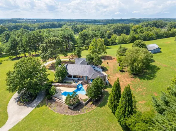 8121 Mahan Gap Rd, Ooltewah, TN 37363