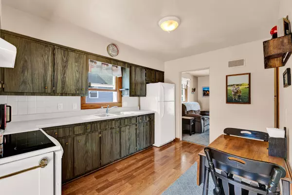 844 Center St, Hartford, WI 53027