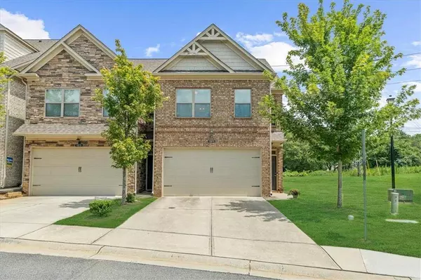 10615 Naramore LN, Johns Creek, GA 30022