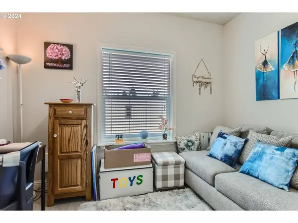 11612 SW ROYAL VILLA DR, Portland, OR 97224