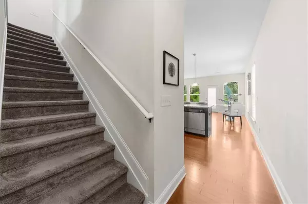 10615 Naramore LN, Johns Creek, GA 30022