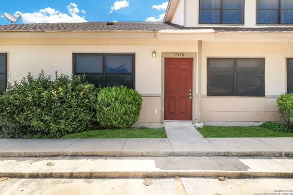 7550 OAK CHASE, San Antonio, TX 78239-3554