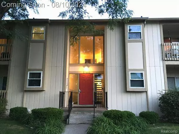 27860 BERRYWOOD Lane 23, Farmington Hills, MI 48334