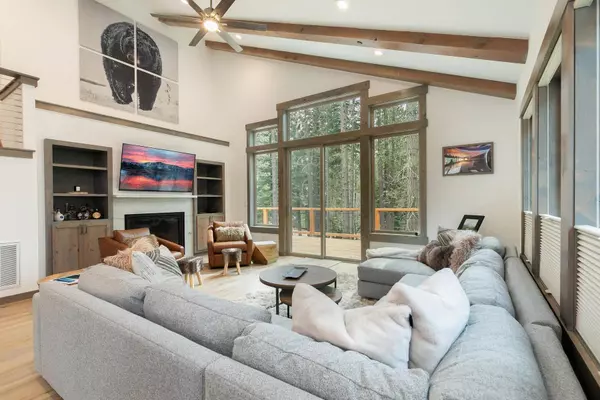 11102 Sitzmark Way, Truckee, CA 96161-0000