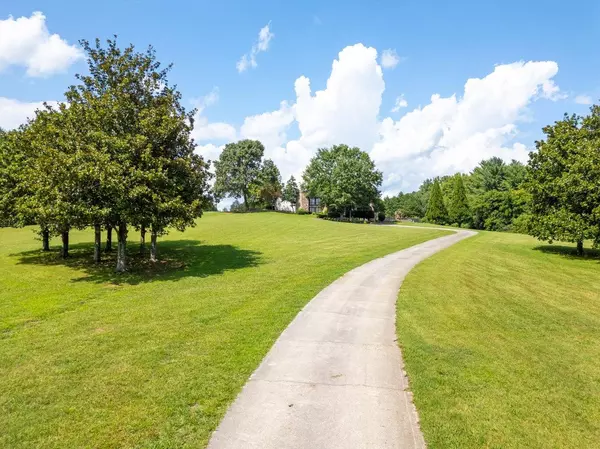 8121 Mahan Gap Rd, Ooltewah, TN 37363