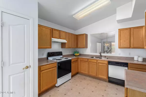 8451 W Rue De Lamour --, Peoria, AZ 85381