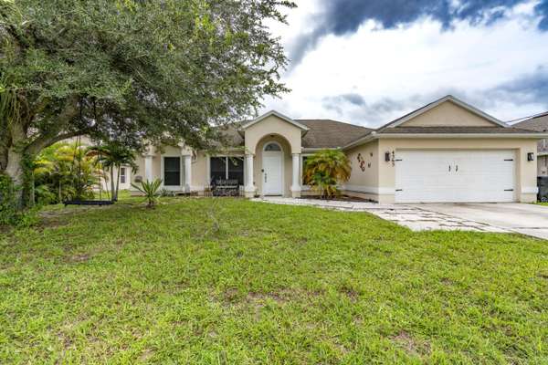 4565 SW Wabash ST, Port Saint Lucie, FL 34953