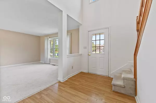 8265 Courtney DR, Fishers, IN 46038