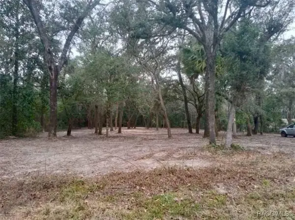 7451 & 7471 NW 167th PL, Trenton, FL 32693