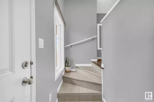 #12 2905 141 ST SW, Edmonton, AB T6W 3M4