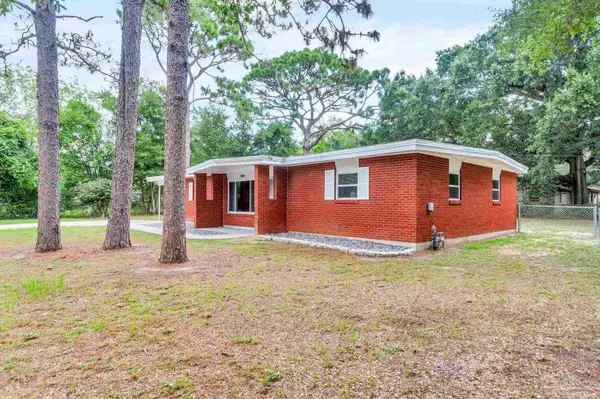 5900 Audubon Dr, Pensacola, FL 32504