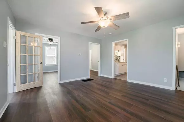 12758 Irving AVE, Blue Island, IL 60406