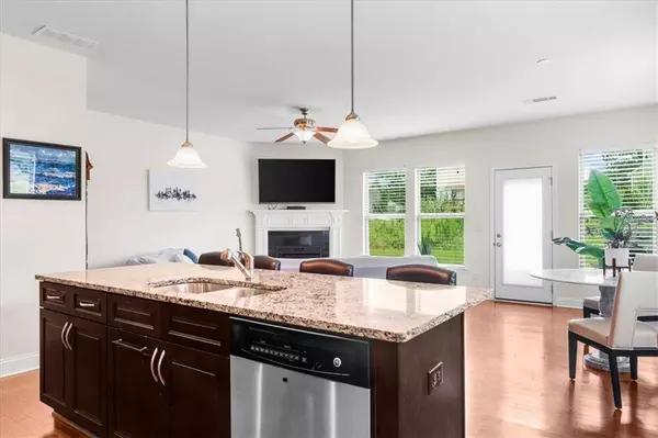 10615 Naramore LN, Johns Creek, GA 30022