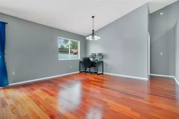 1012 PROVIDENCE LN, Oviedo, FL 32765