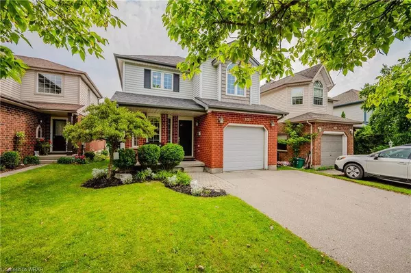 620 Millcroft Place, Waterloo, ON N2T 2M2