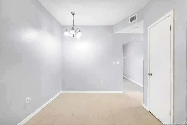 7550 OAK CHASE, San Antonio, TX 78239-3554