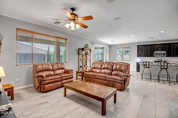 16087 W DESERT HILLS Drive, Surprise, AZ 85379