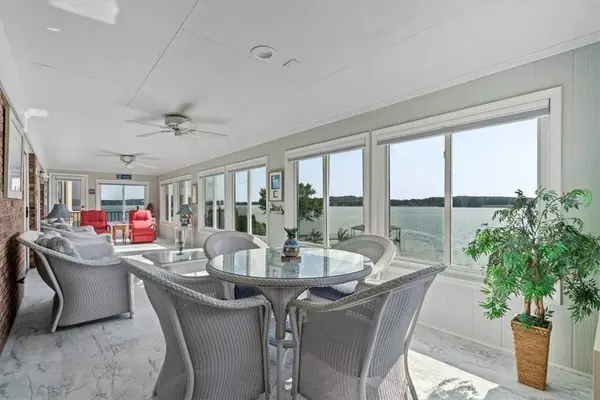 1710 Keowee Lakeshore DR, Seneca, SC 29672