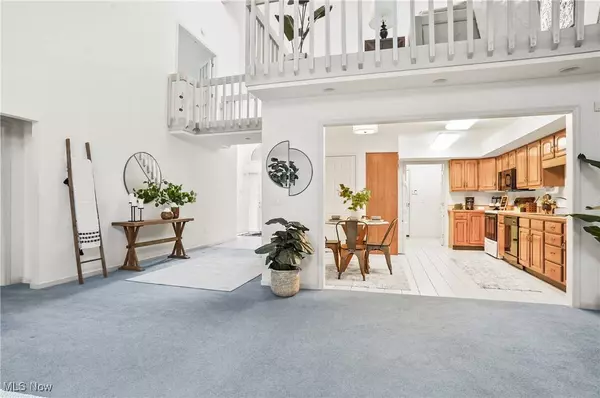 8968 Inverrary DR SE, Warren, OH 44484