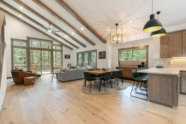 11102 Sitzmark Way, Truckee, CA 96161-0000