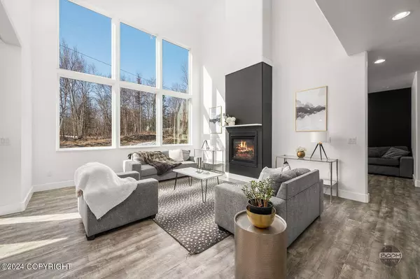 1418 N Hartley CIR, Wasilla, AK 99654