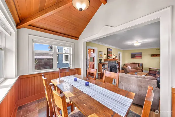 2709 Sunset DR, Bellingham, WA 98225