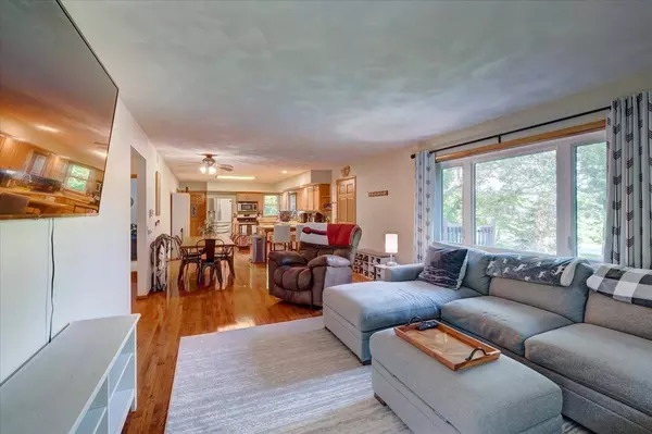 4908 High Chaparral Road, Marshall, WI 53559