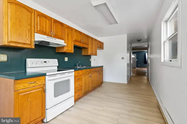 323 N EAST ST, Carlisle, PA 17013