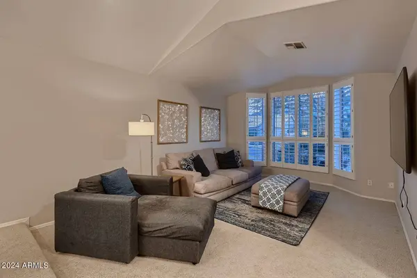 2744 E BROOKWOOD Court, Phoenix, AZ 85048