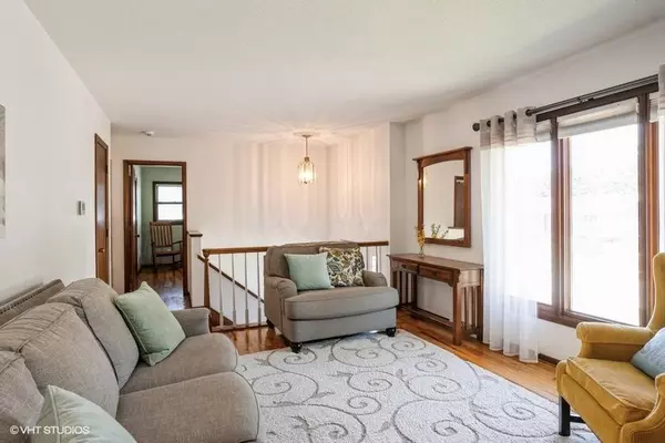 4119 Hull Avenue, Des Moines, IA 50317