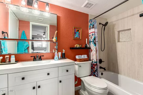 8155 E ROOSEVELT Street #110, Scottsdale, AZ 85257