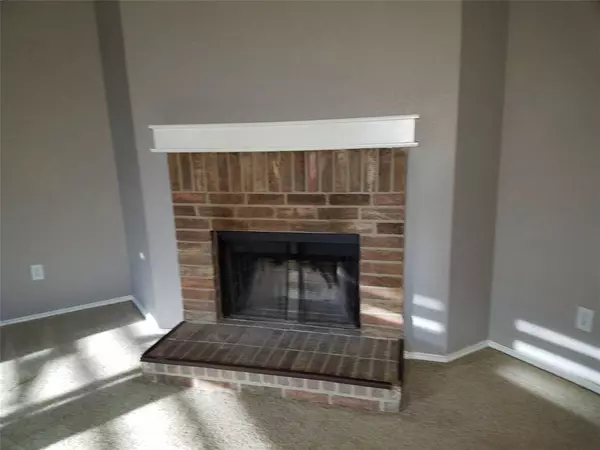 16149 Shawnee Trail, Fort Worth, TX 76247