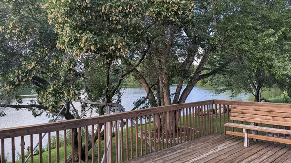 1641 Camelot LN NE, Fridley, MN 55432