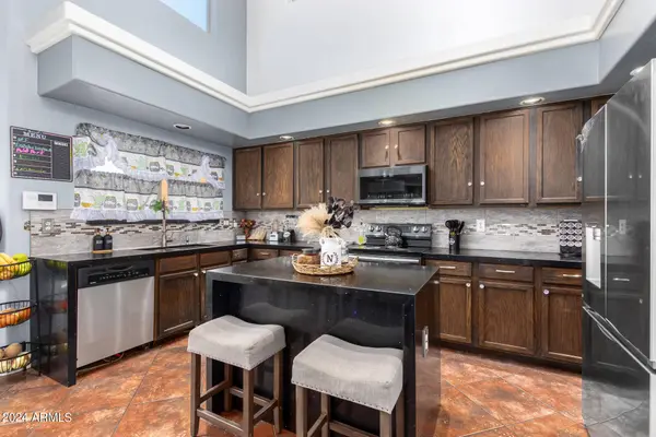 8018 W WILLIAMS Street, Phoenix, AZ 85043