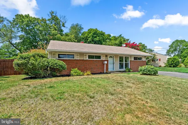 13600 PARKLAND DR, Rockville, MD 20853