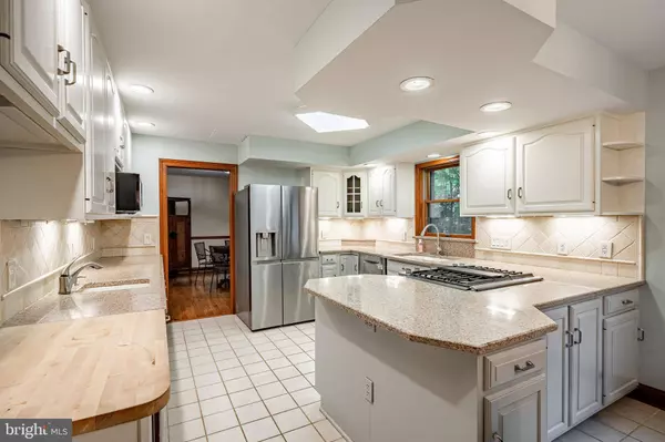 3120 BOOTH DR, Garnet Valley, PA 19060