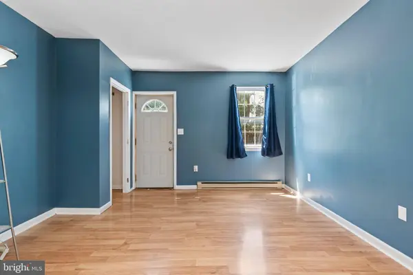 323 N EAST ST, Carlisle, PA 17013