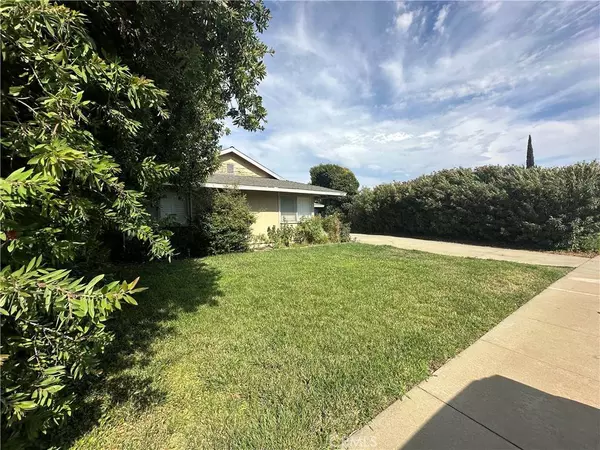 1116 Thompson AVE N, Banning, CA 92220