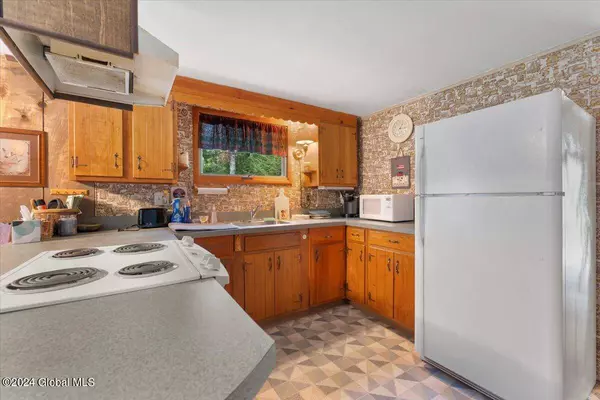 358 Irishtown Road, Minerva, NY 12857