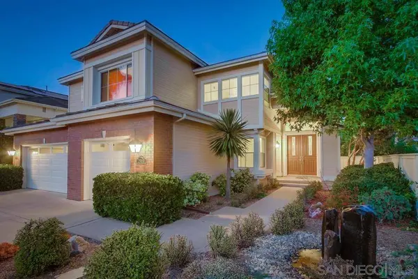 7919 Via Ensenada, Carlsbad, CA 92009